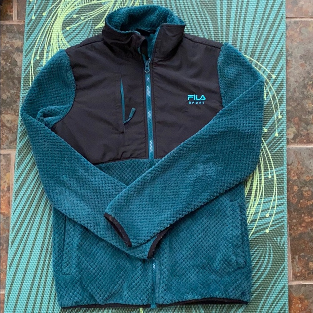 Fula sport zip up light weight jacket